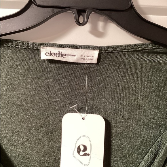 NWT Elodie Top Size L - Picture 2 of 4